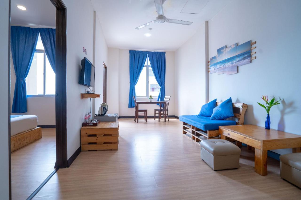 Paretto Seaview Hotel Pantai Cenang  Exterior photo