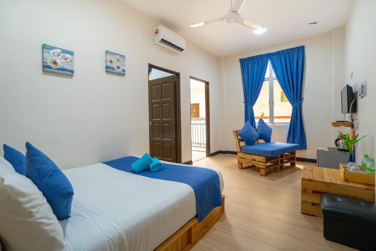 Paretto Seaview Hotel Pantai Cenang  Exterior photo